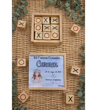 Tres en raya en estuche de madera