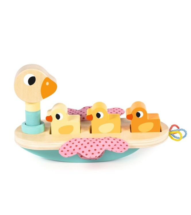 Familia de patitos de madera